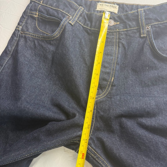 We the Free Wide leg high waisted Barrel leg button fly dark wash jeans size 27 - Picture 6 of 10